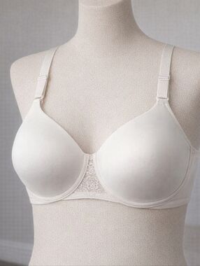 Bali Smooth Molded Underwire Bra - Cream/Off-White Size 42D
